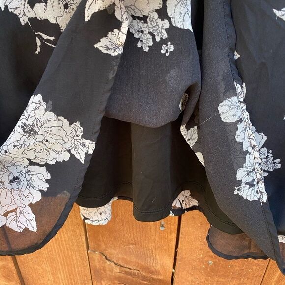 Xhilaration Floral Dress - Picture 8 of 10